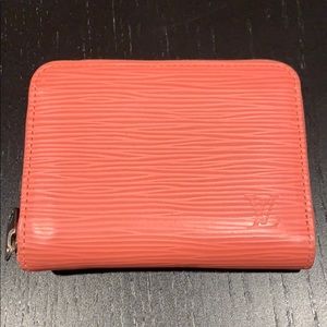 Like New Louis Vuitton Epi zippy Coin Purse
